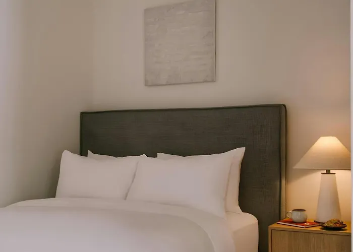 Sonder By Marriott Bonvoy Apollon Apartments Old Montreal
