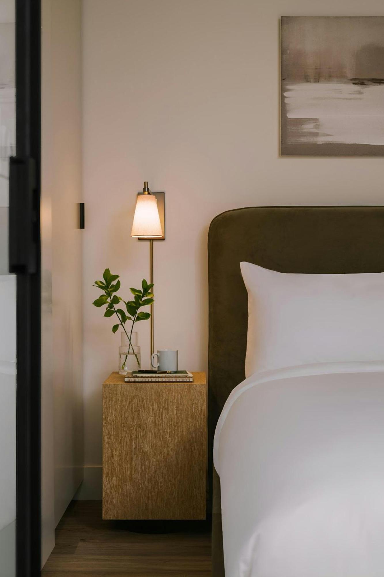 Sonder By Marriott Bonvoy Apollon Old Aparthotel Montreal